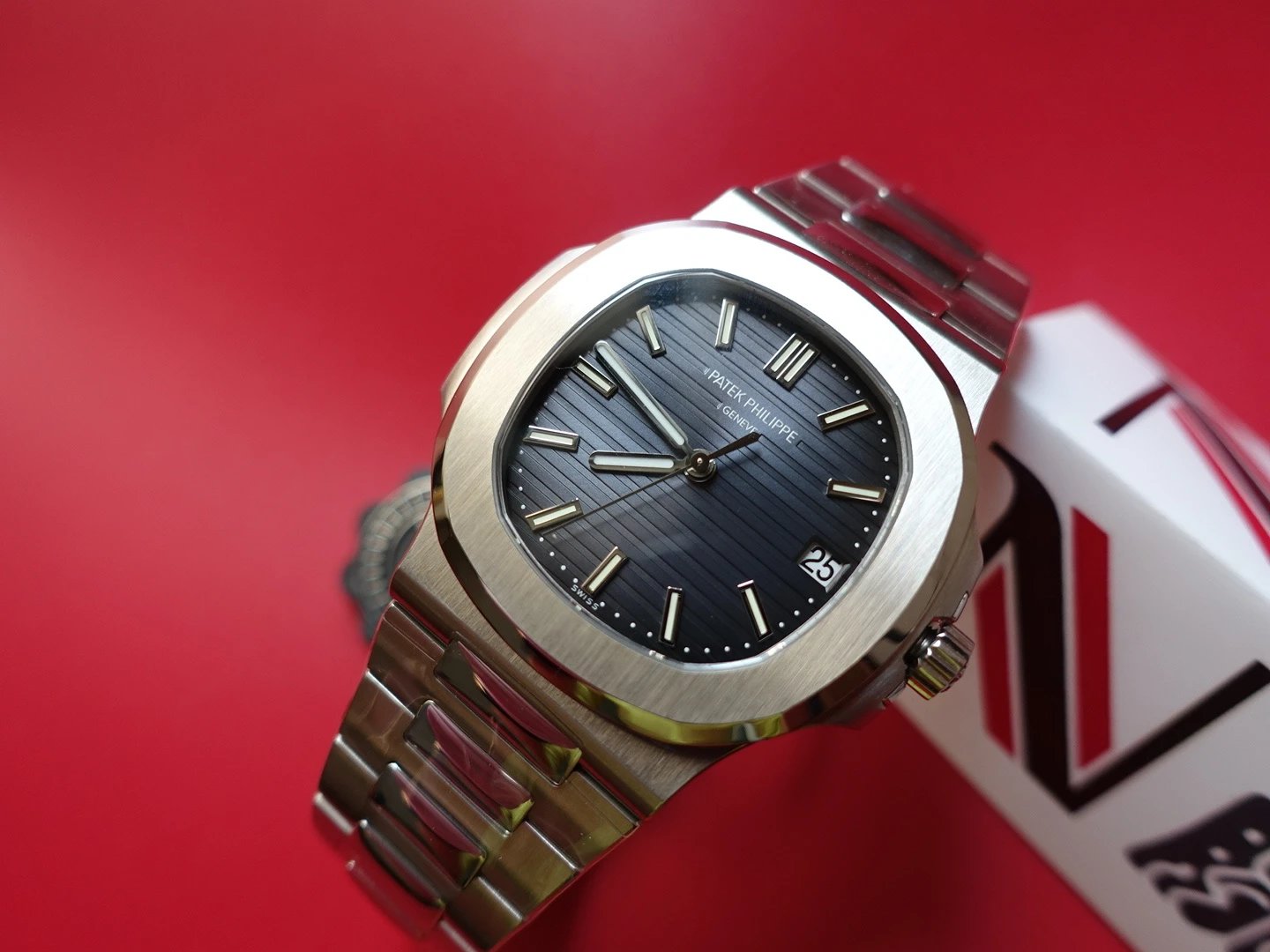 百达PatekPhilippePPFV2版PPF超级鹦鹉螺重磅来袭防水表高仿￥3300.00 第2张