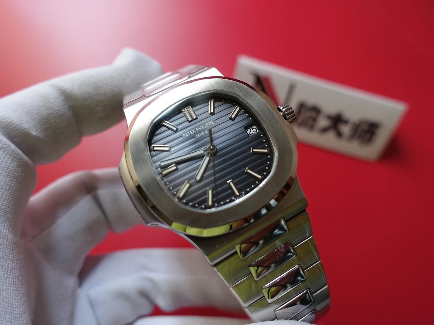 百达PatekPhilippePPFV2版PPF超级鹦鹉螺重磅来袭防水表高仿￥3300.00 第9张