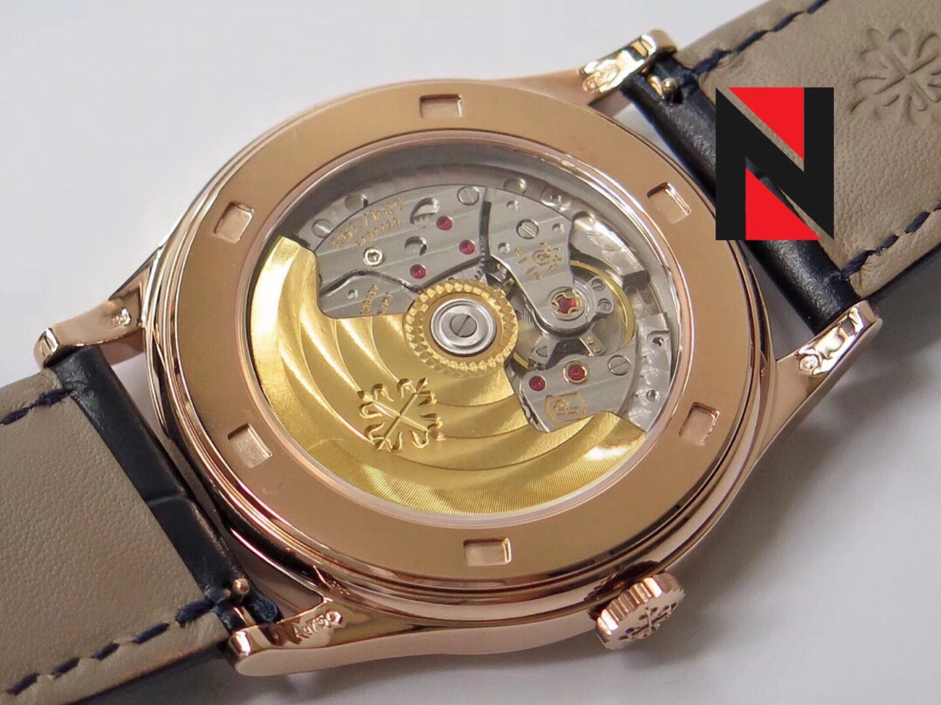 百达PatekPhilippe古典表系列5296G010皮带机械男 zf百达翡丽古典表￥3280.00 第14张