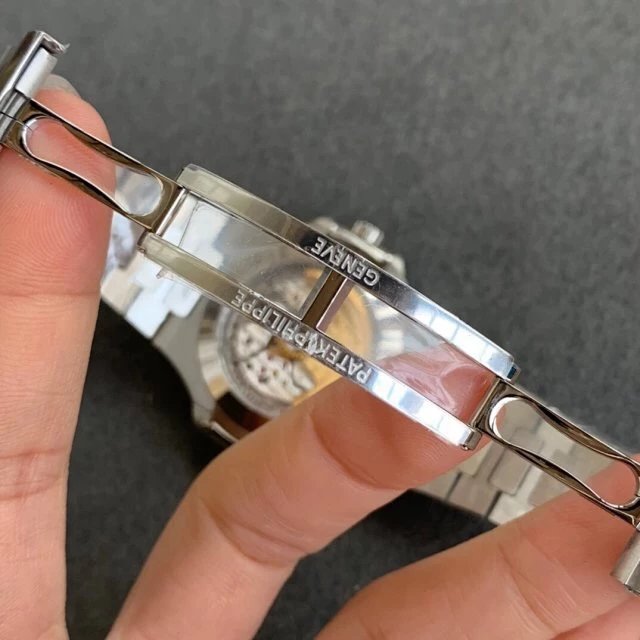 GR厂手表百达翡丽NAUTILUS鹦鹉螺系列57261A010万年 百达翡丽鹦鹉螺满钻高仿￥3280.00 第7张