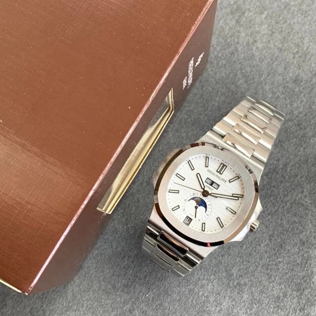 GR厂手表百达翡丽NAUTILUS鹦鹉螺系列57261A010万年 百达翡丽鹦鹉螺满钻高仿￥3280.00 第9张