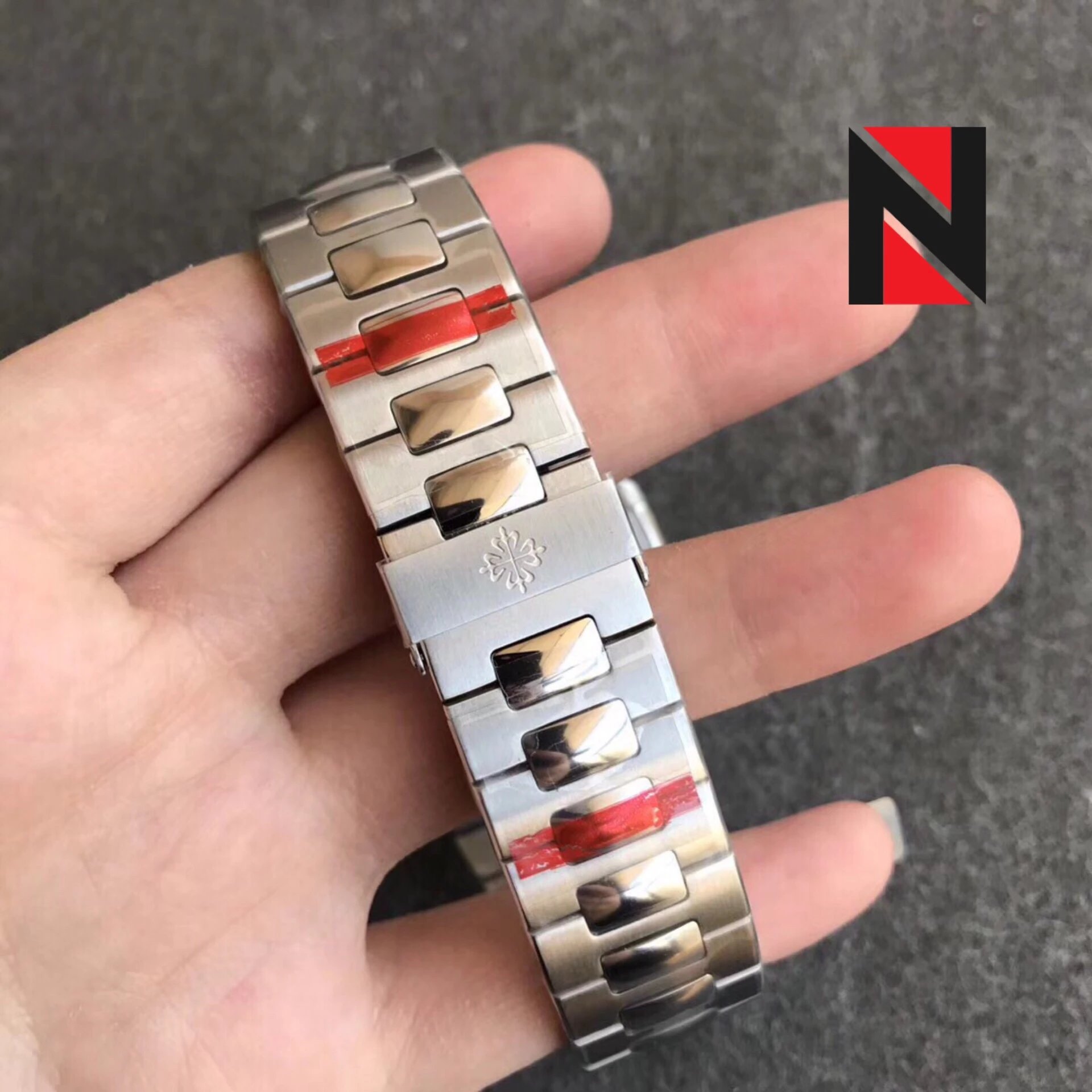 百达PatekPhilippe7118女士腕表PF厂出品独家一体机芯 百达翡丽精仿女钻表￥3380.00 第8张