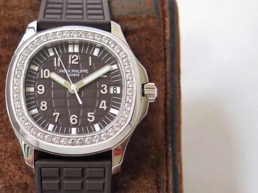 PPF百达PatekPhilippeAQUANAUT女装款橡胶带独家定制 百达翡丽高仿表价格女电子￥3480 第2张