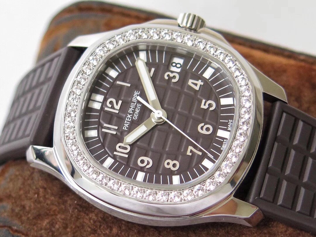 PPF百达PatekPhilippeAQUANAUT女装款橡胶带独家定制 百达翡丽高仿表价格女电子￥3480 第3张