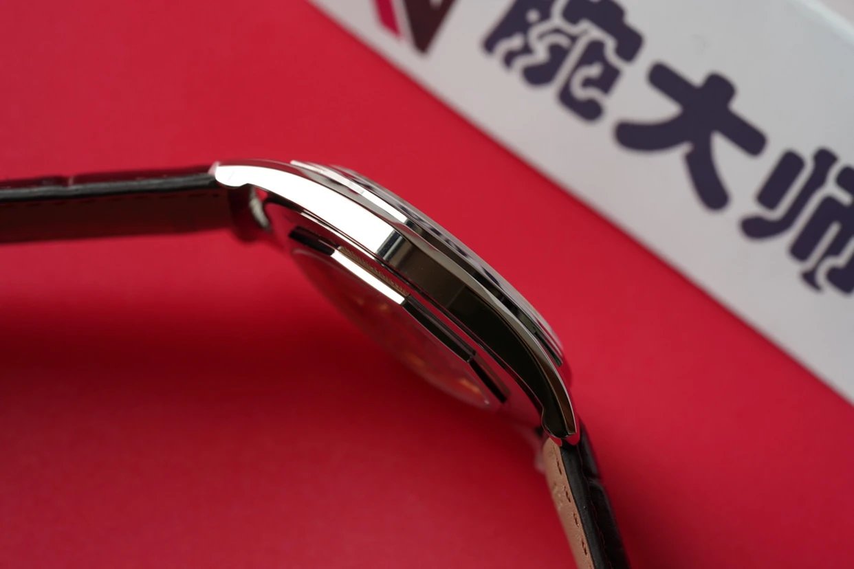 ZF再推钢王爆品江诗丹顿伍陆之型系列运动 江诗丹顿伍陆之形4600复刻￥3180.00 第4张