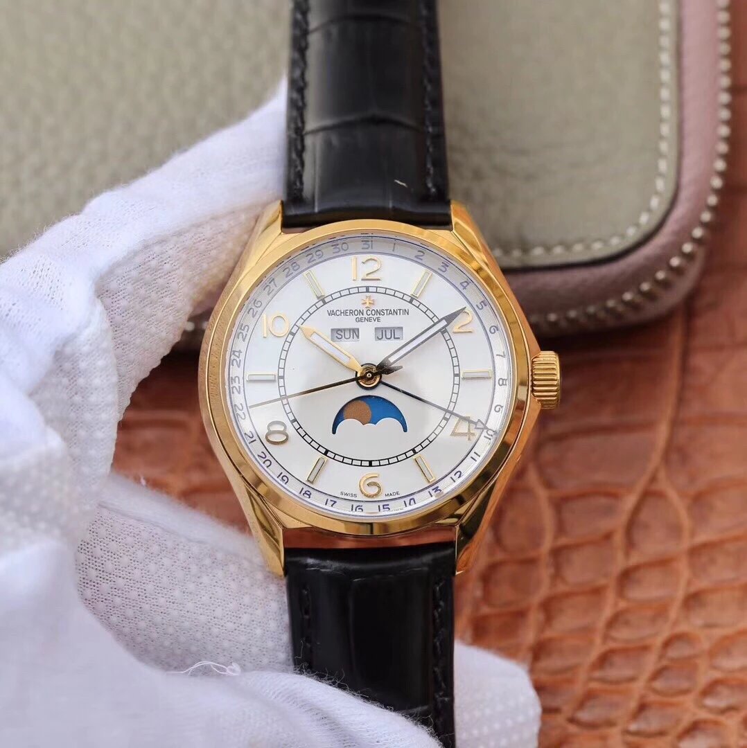 江诗丹顿伍陆之型FIFTYSIX4000E/000AB439这款手表设计在 江诗丹顿伍陆之形4600复刻￥3680.00