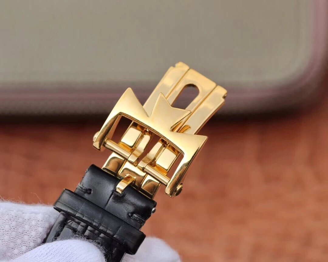 江诗丹顿伍陆之型FIFTYSIX4000E/000AB439这款手表设计特别 江诗丹顿伍陆之形4600复刻￥3680.00 第7张