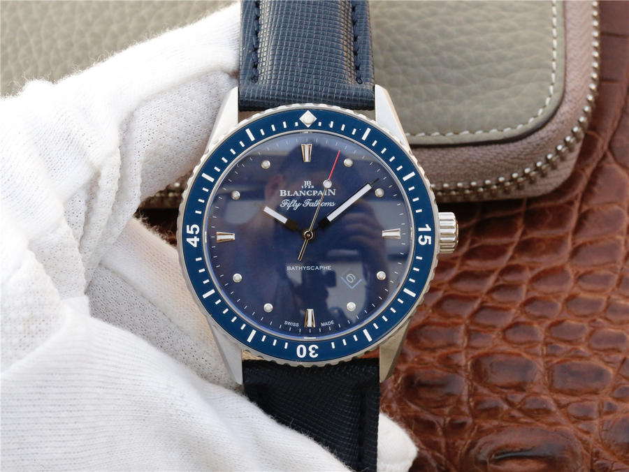 复刻宝珀五十寻5000 宝珀五十噚5100-1140高仿表￥3480  第1张