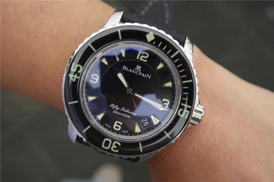 宝珀50寻高仿表机芯 ZF宝珀50噚版宝珀五十噚5015-1130-52¥4580 第14张 宝珀50寻高仿表机芯 ZF宝珀50噚版宝珀五十噚5015-1130-52¥4580 第14张