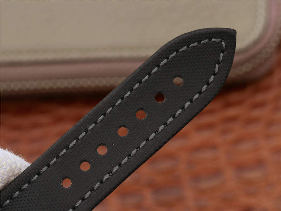 高仿宝珀哪家做得好 8F宝珀五十噚系列 5000-1110-B52A¥3480 第10张 高仿宝珀哪家做得好 8F宝珀五十噚系列 5000-1110-B52A¥3480 第10张