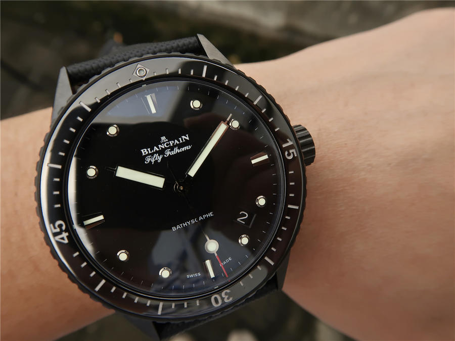 高仿宝珀哪家做得好 8F宝珀五十噚系列 5000-1110-B52A¥3480 第11张 高仿宝珀哪家做得好 8F宝珀五十噚系列 5000-1110-B52A¥3480 第11张