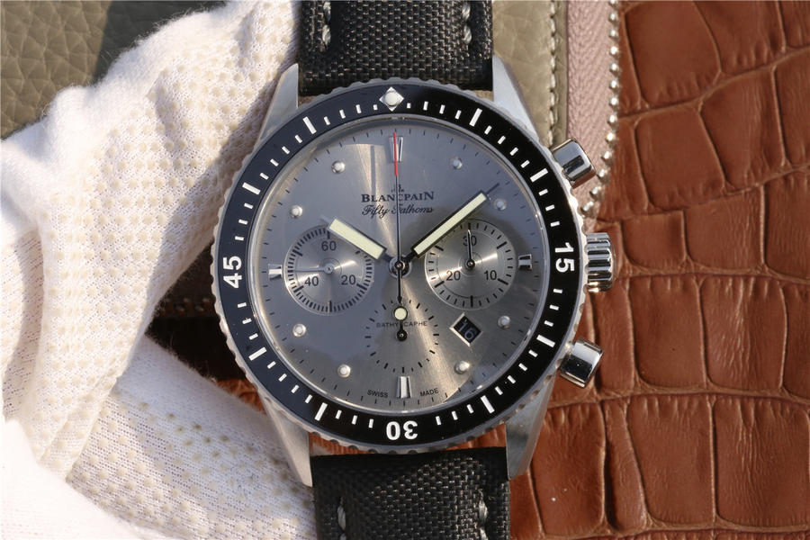 宝珀五十仿表吧 KJ宝珀五十噚系列5200款￥3880