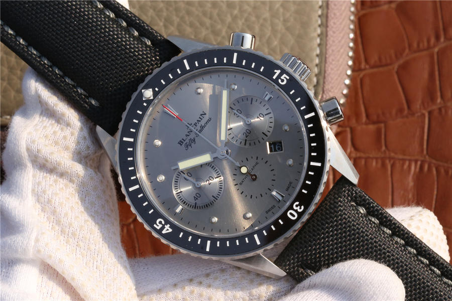 宝珀五十仿表吧 KJ宝珀五十噚系列5200款￥3880 第2张