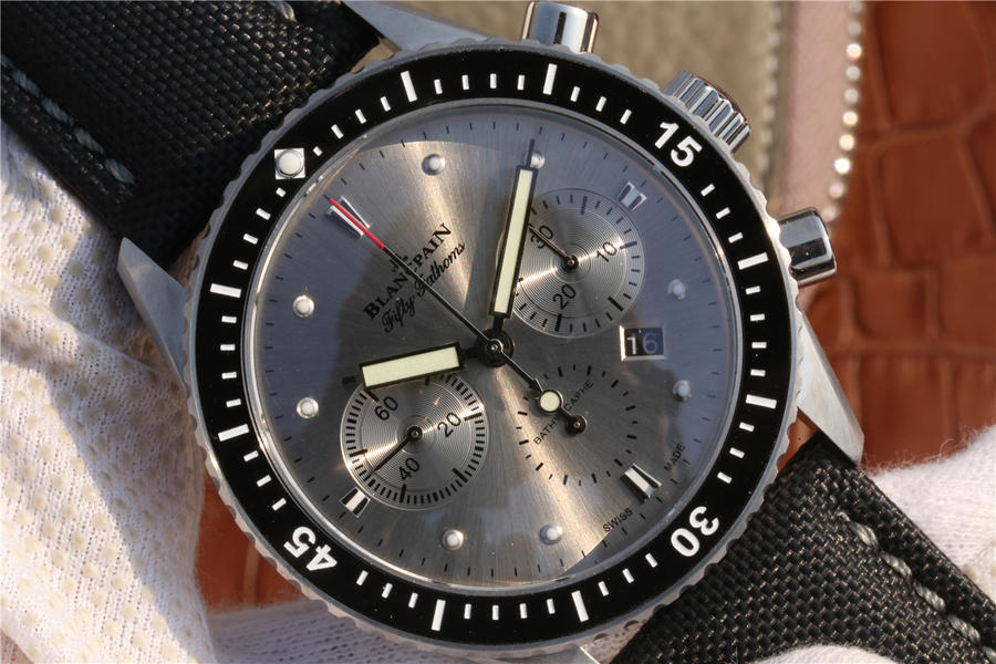 宝珀五十仿表吧 KJ宝珀五十噚系列5200款￥3880 第4张