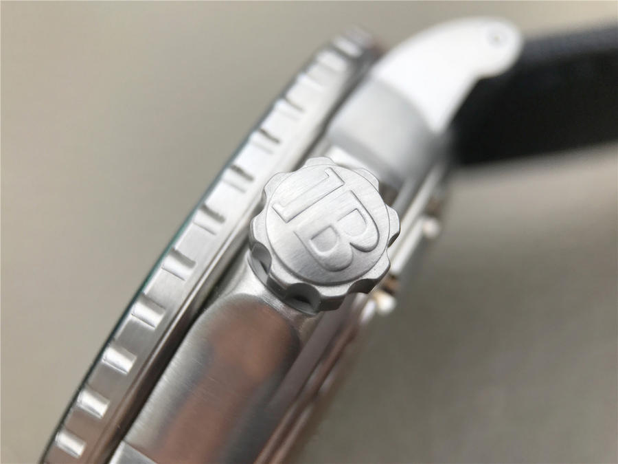 高仿腕表宝珀五十寻 ZF宝珀五十噚5015D-1140-52B 蓝盘￥4580 第11张