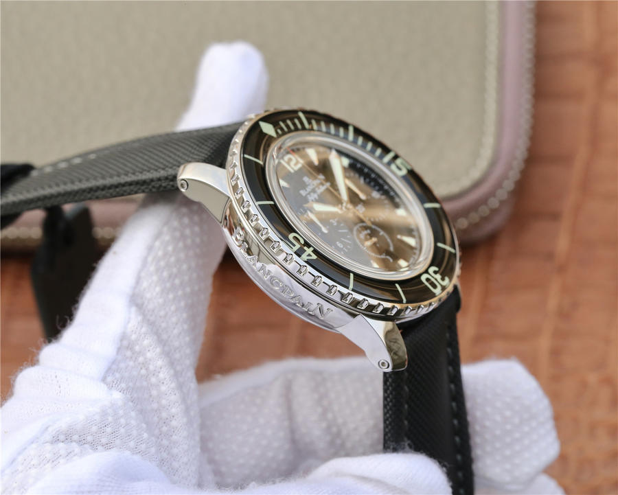 新款宝珀五十噚复刻 OM宝珀五十噚5085F-1130-52A￥4580 第4张