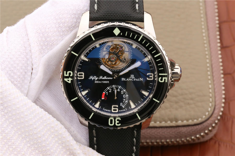 宝珀陀飞轮高仿 JB宝珀五十噚系列版5025-1530-52￥7480