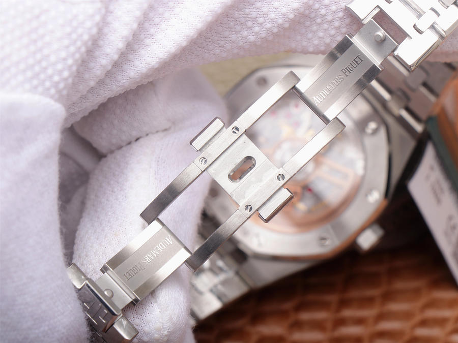 爱彼皇家橡树复刻表 om厂爱彼15500ST.OO.1220ST.01￥3980 第11张