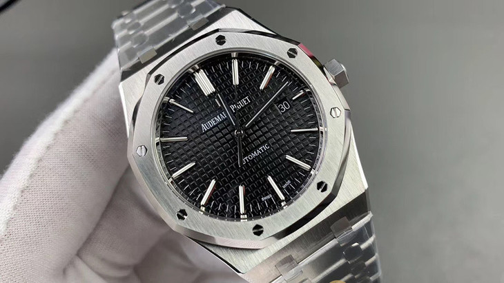 jf厂爱彼皇家橡树系列 15400ST.OO.1220ST.01 黑盘￥3680 第2张