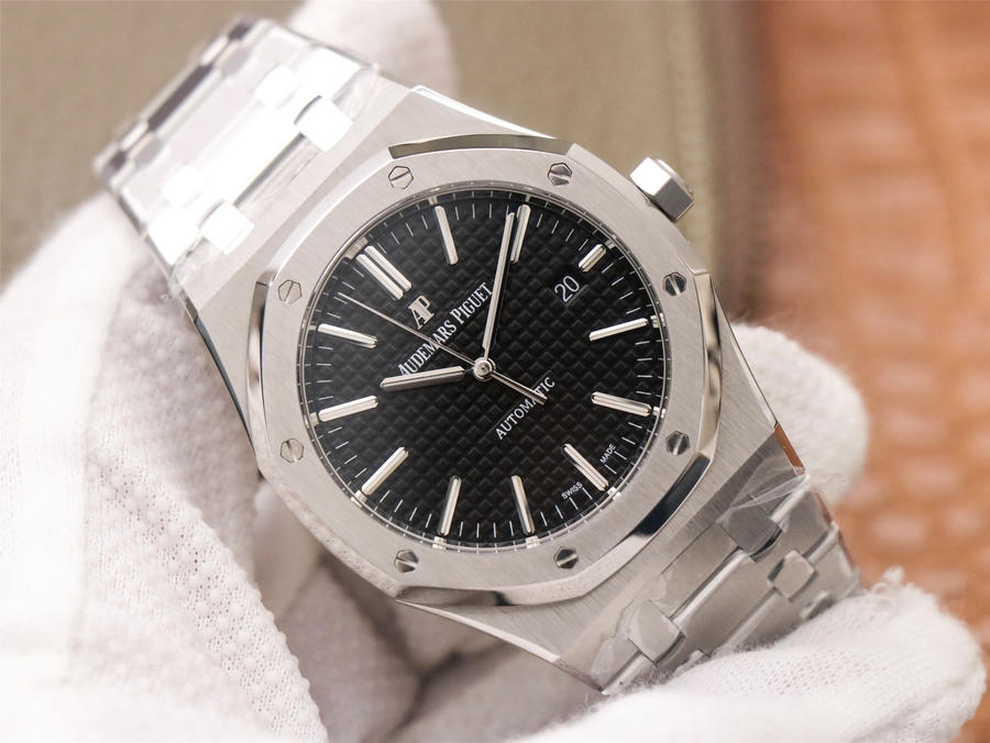 一比一精仿爱彼手表 皇家橡树系列15500ST.OO.1220ST.02 ZF厂出品￥3980 第2张