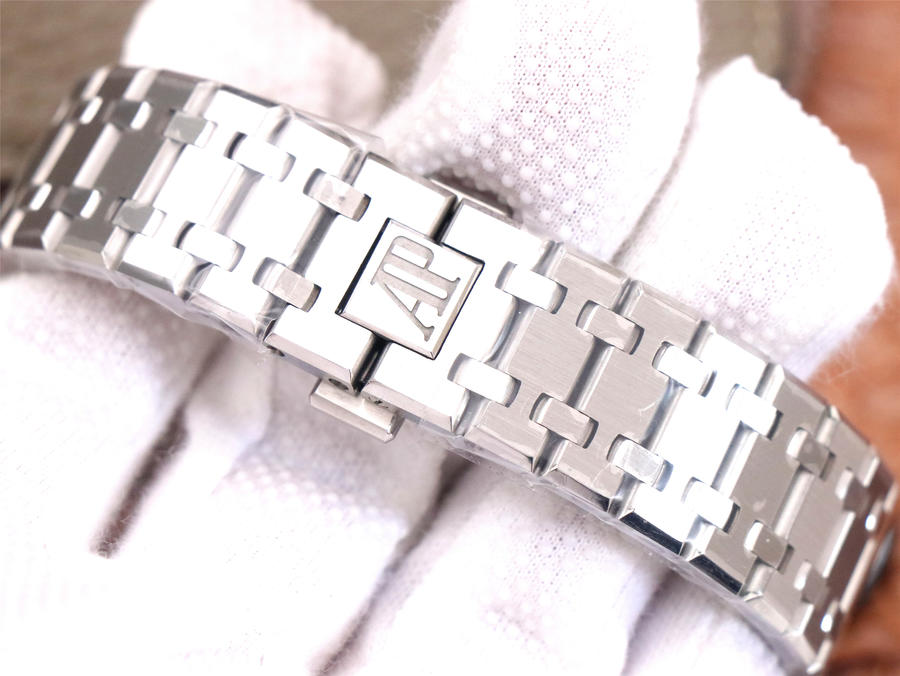 一比一精仿爱彼手表 皇家橡树系列15500ST.OO.1220ST.02 ZF厂出品￥3980 第12张