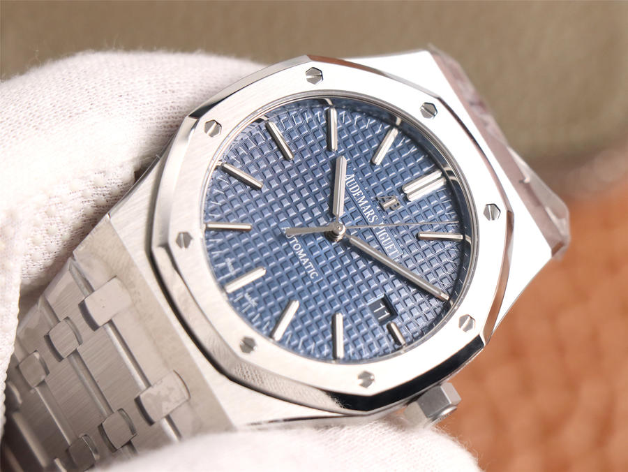 高仿爱彼皇家橡树系列15400ST.OO.1220ST.03 ZF厂出品￥3680 第4张