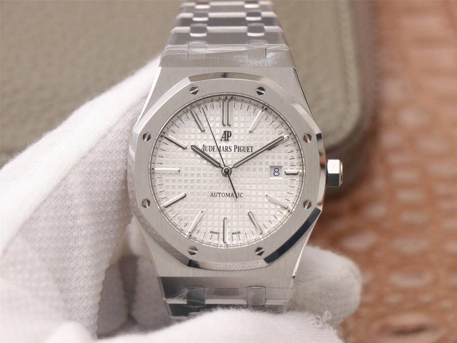 精仿爱彼15500 皇家橡树15500ST.OO.1220ST.04 ZF厂出品￥3980