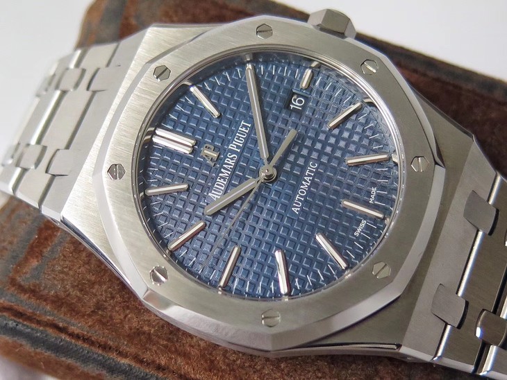 ZF厂爱彼15400价格 高仿爱彼皇家橡树系列15400ST.OO.1220ST.03¥3680 第3张 ZF厂爱彼15400价格 高仿爱彼皇家橡树系列15400ST.OO.1220ST.03¥3680 第3张