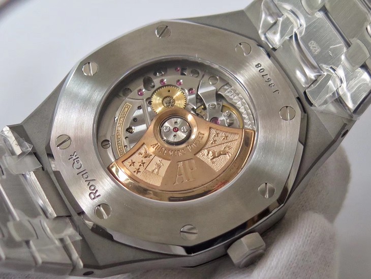 ZF厂爱彼15400价格 高仿爱彼皇家橡树系列15400ST.OO.1220ST.03¥3680 第8张 ZF厂爱彼15400价格 高仿爱彼皇家橡树系列15400ST.OO.1220ST.03¥3680 第8张