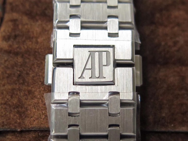 ZF厂爱彼15400价格 高仿爱彼皇家橡树系列15400ST.OO.1220ST.03¥3680 第9张 ZF厂爱彼15400价格 高仿爱彼皇家橡树系列15400ST.OO.1220ST.03¥3680 第9张