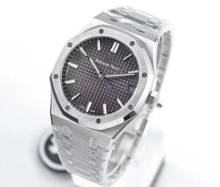 zf厂爱彼15500多少钱 精仿爱彼皇家橡树15500ST.OO.1220ST.02 男表价格￥3980 第2张