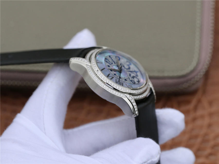 爱彼复刻女手表图片 千禧系列77303BC手表 贝壳盘￥3680 第4张