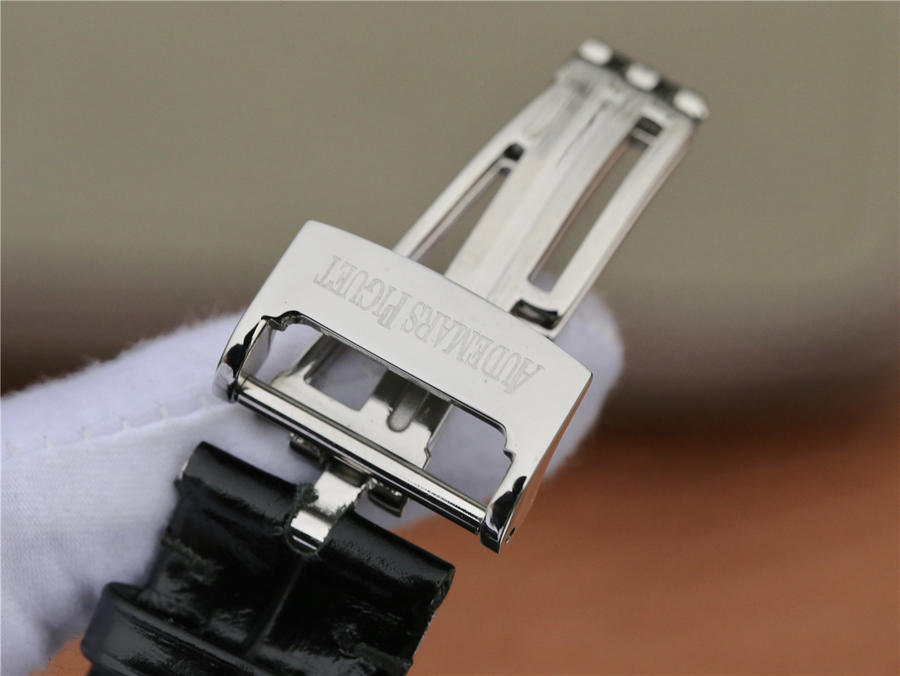 爱彼复刻女手表图片 千禧系列77303BC手表 贝壳盘￥3680 第9张