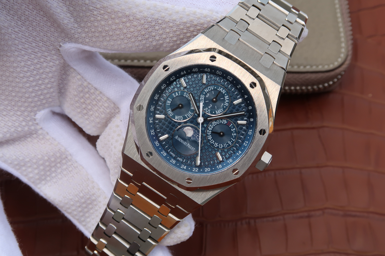 爱彼26574高仿 JF厂爱彼皇家橡树系列26574ST.OO.1220ST.02 蓝面￥3680 第2张